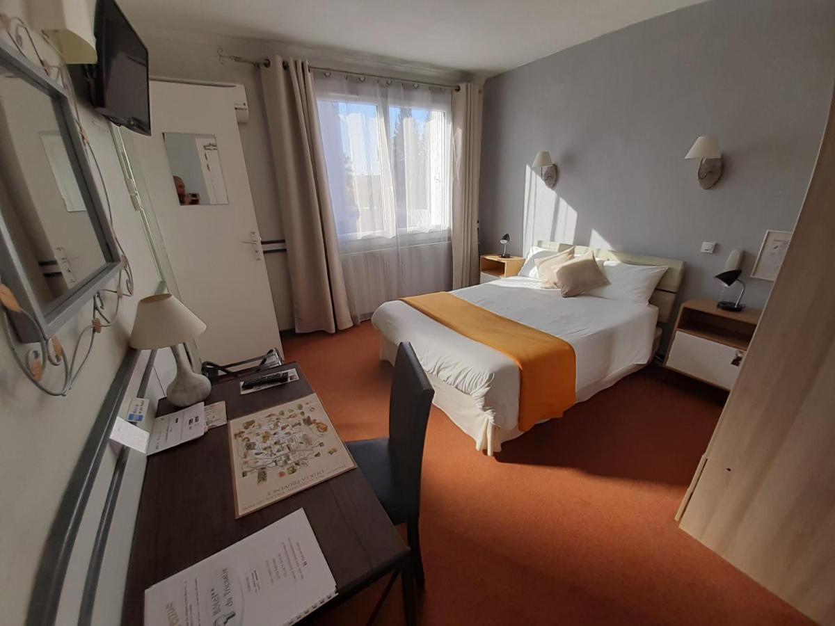 Hotel Du Tricastin Pierrelatte Exteriör bild